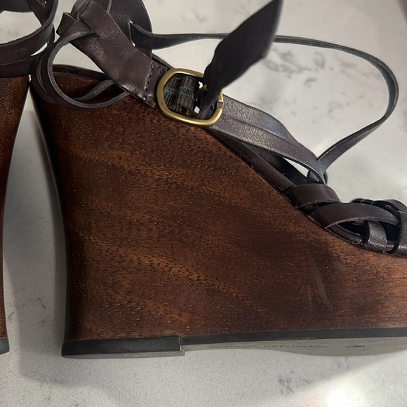 Banana Republic wood wedge sandal size 9 - Picture 4 of 6